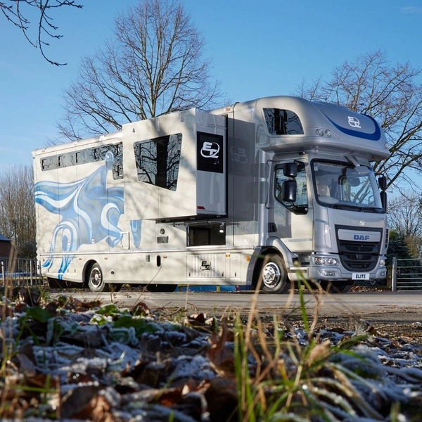  Vehicle - Branding - Elite - Coachworks - Hawksmoor - Daf - 04 - Square